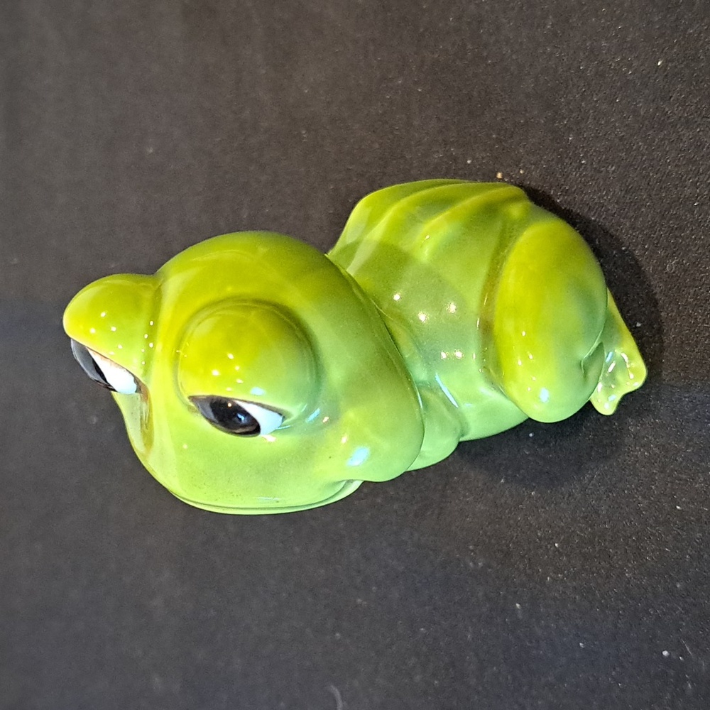 Vtg Anthropomorphic Ceramic Frog Figurine. Grn Glaze. 1970's Japan - Picture 4 of 5
